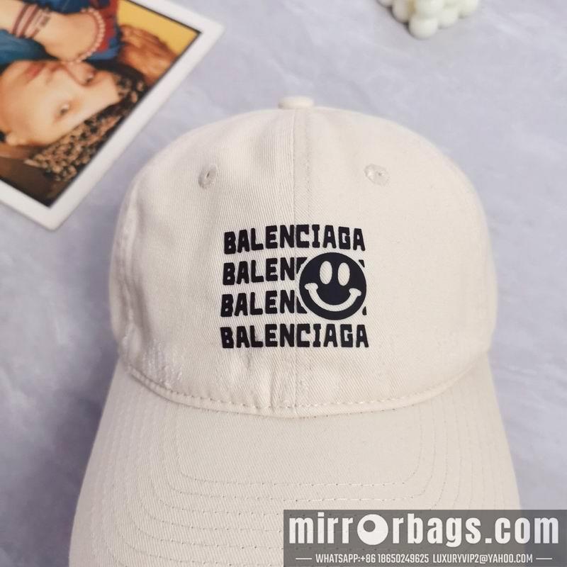 Balenciaga Hat dx18
