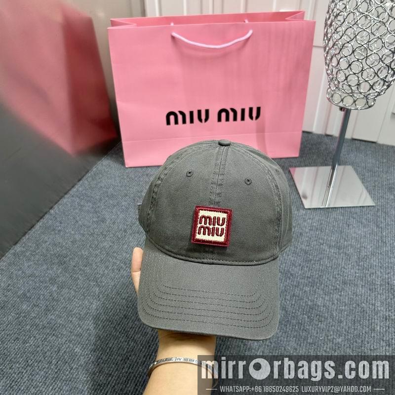 Miumiu Hat dx71