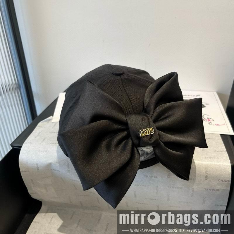 Miumiu Hat dx06