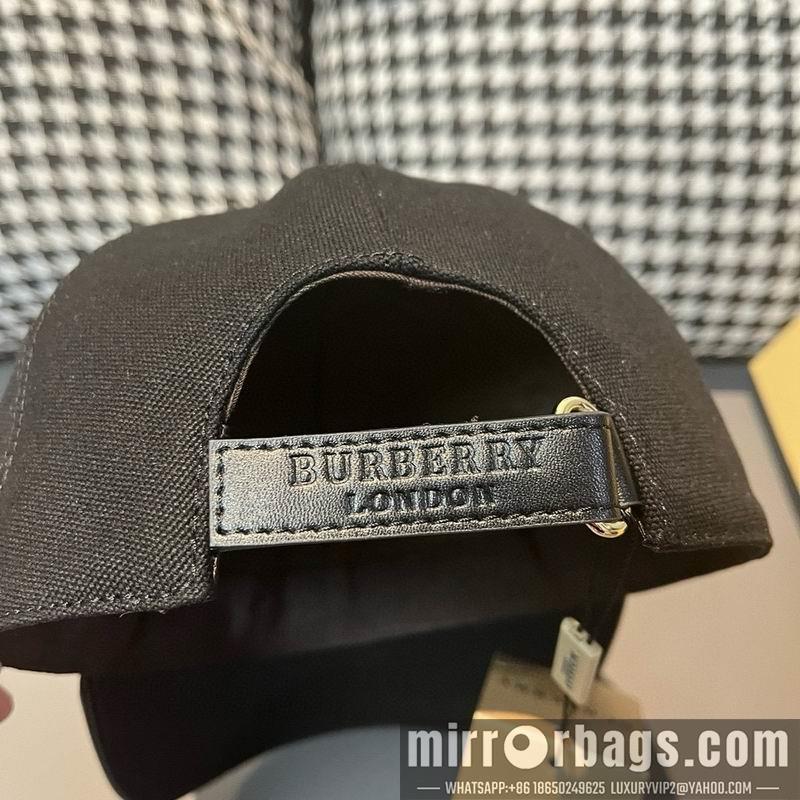Burberry Hat 083003
