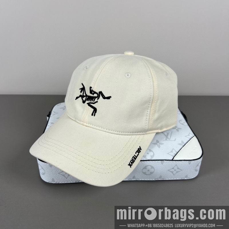 Arcteryx Hat dx17