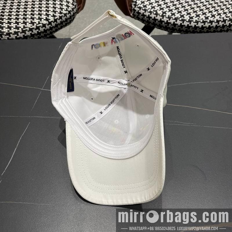LV Hat 030916