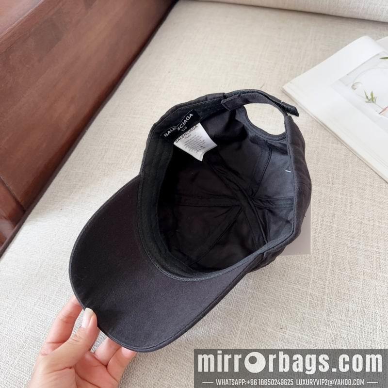 Balenciaga Hat dx122