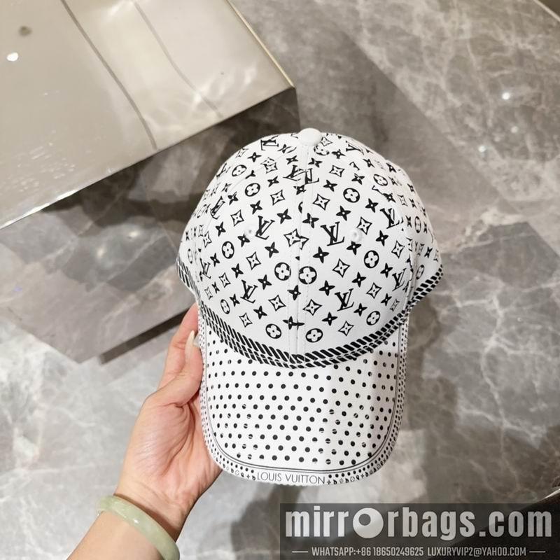 LV Hat 072806