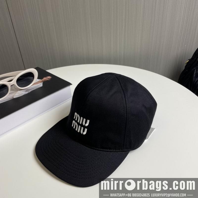 Miumiu Hat 071304