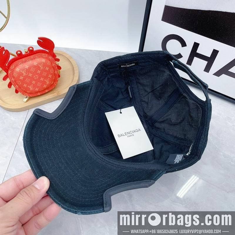Balenciaga Hat dx120