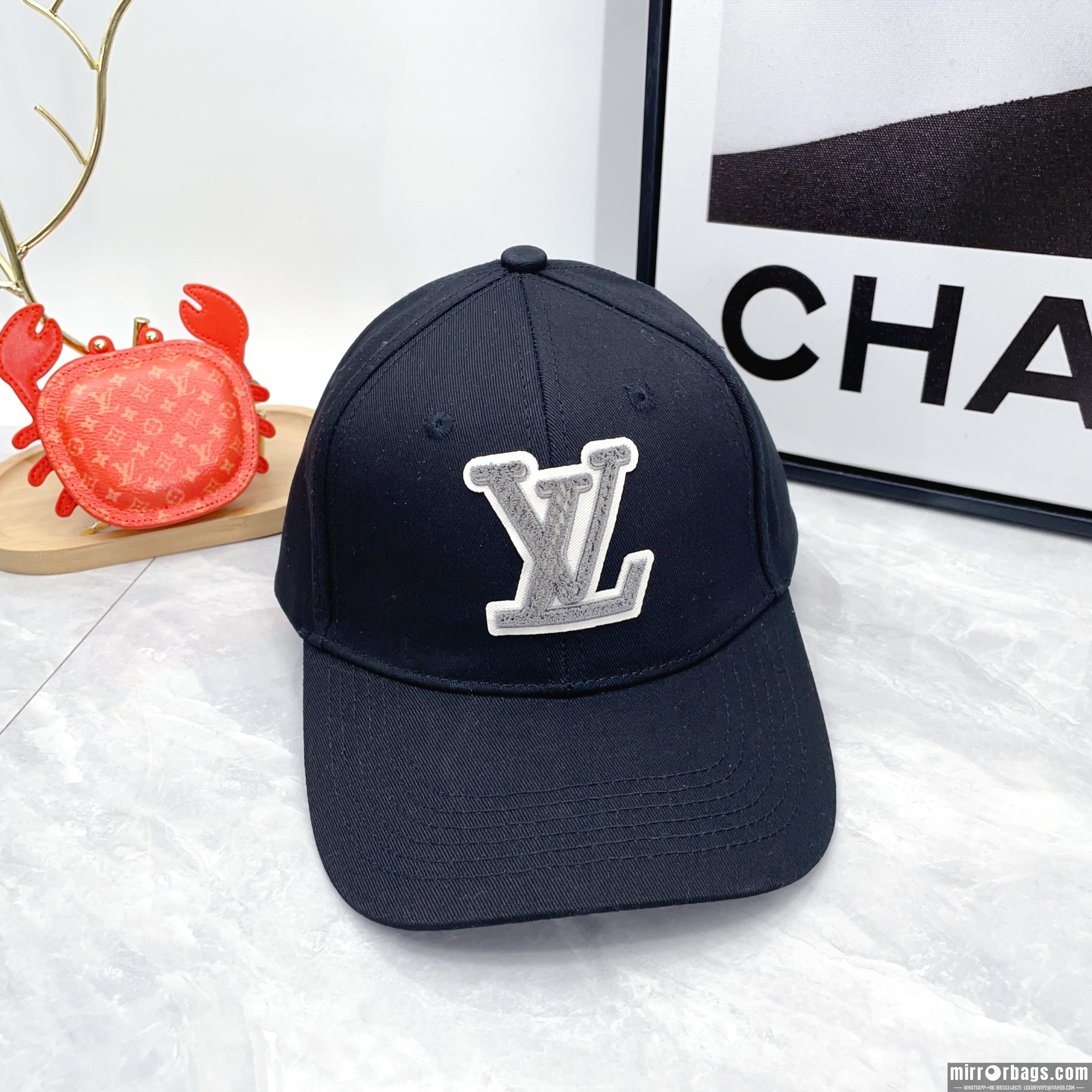 LV Hat dx04