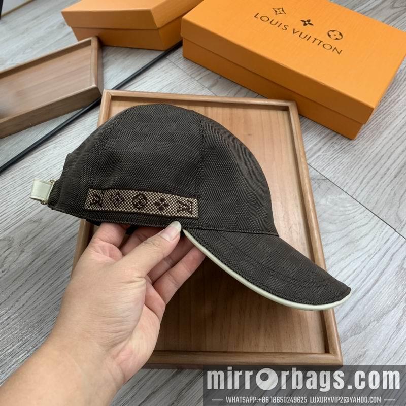 LV Hat dx151