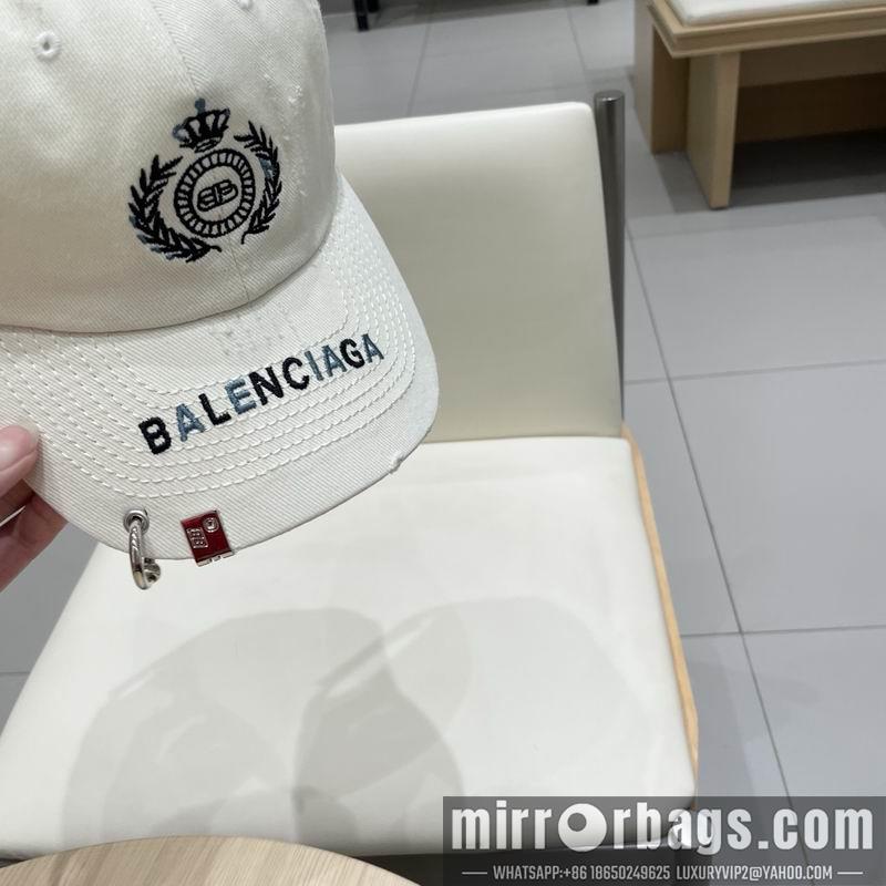 Balenciaga Hat 032001