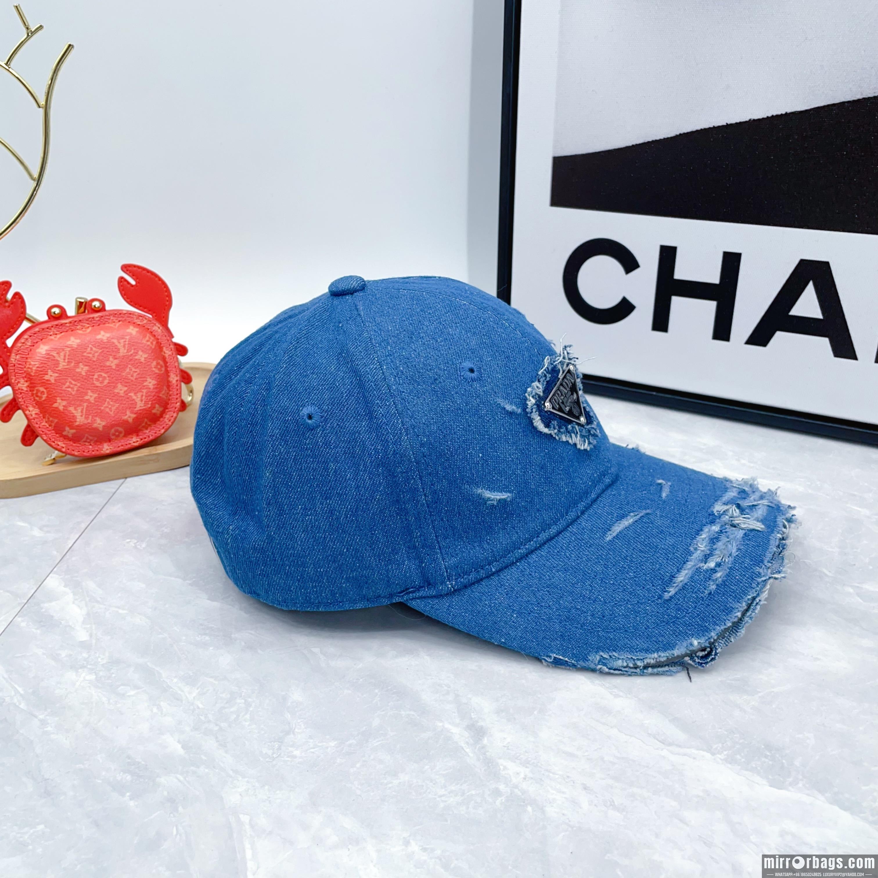 Prada Hat dx01