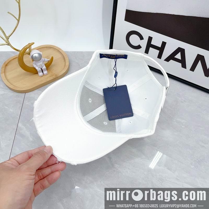 LV Hat dx158