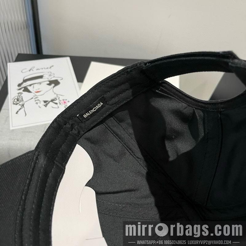 Balenciaga Hat dx42