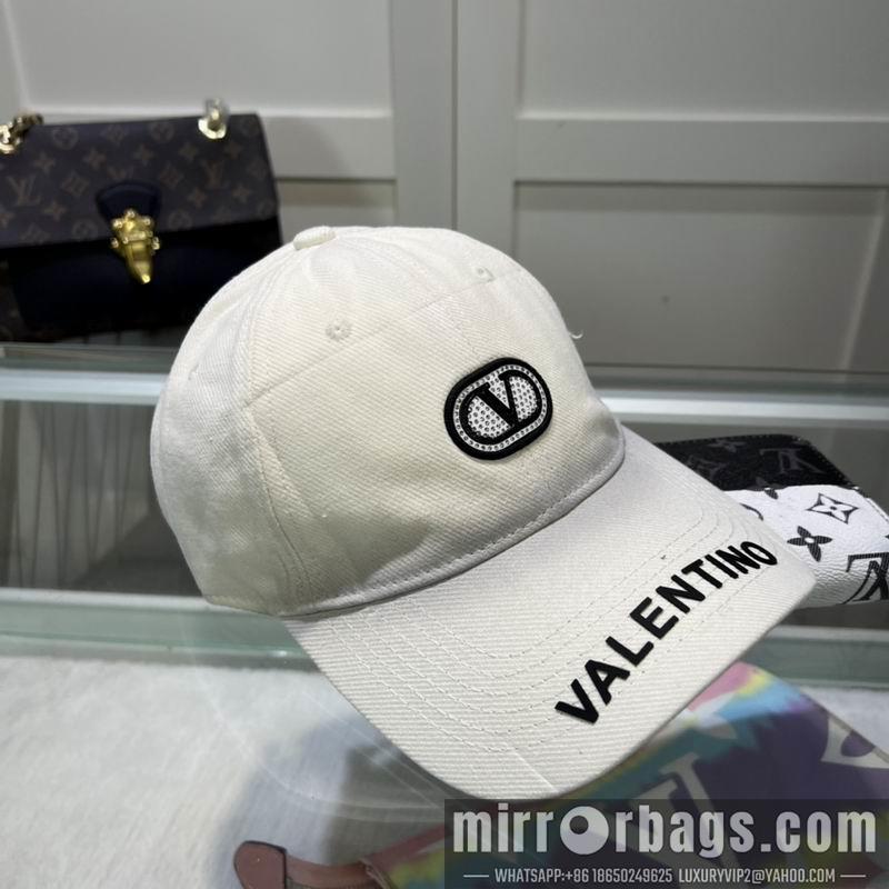 Valentino Hat dx02