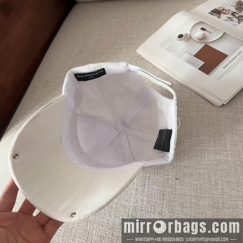 Balenciaga Hat dx23