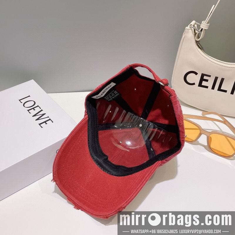Balenciaga Hat dx26