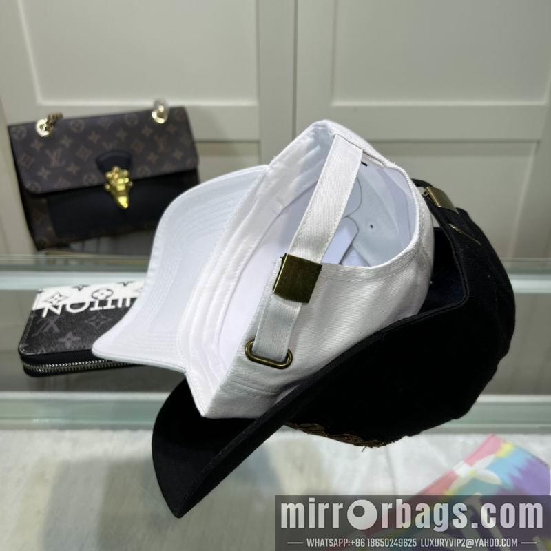 DG Hat dx04