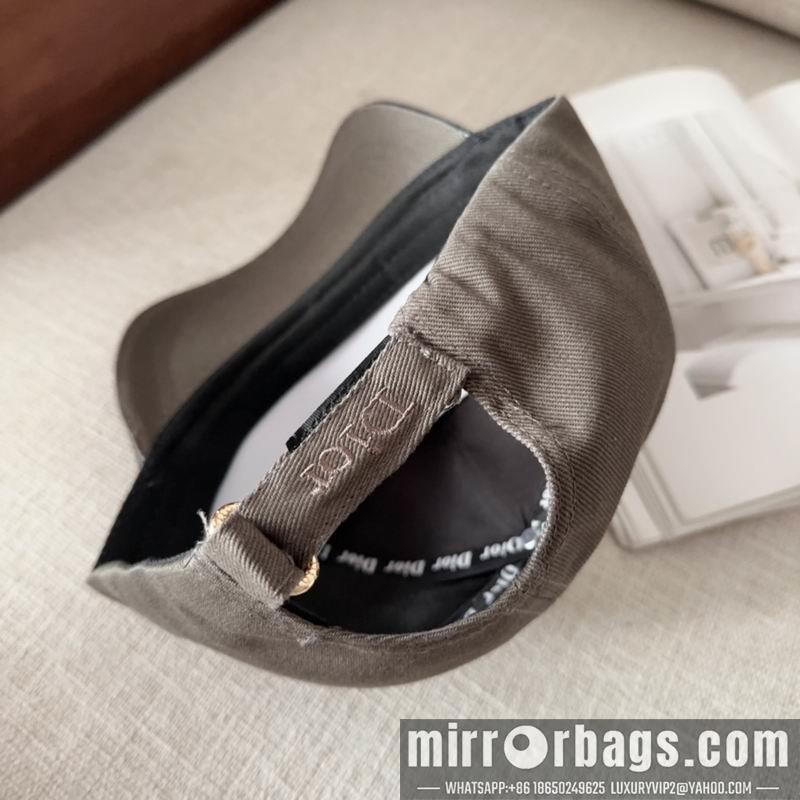 Dior Hat dx09