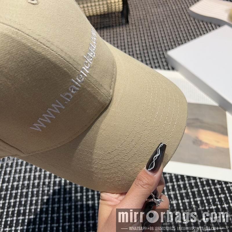 Balenciaga Hat dx01