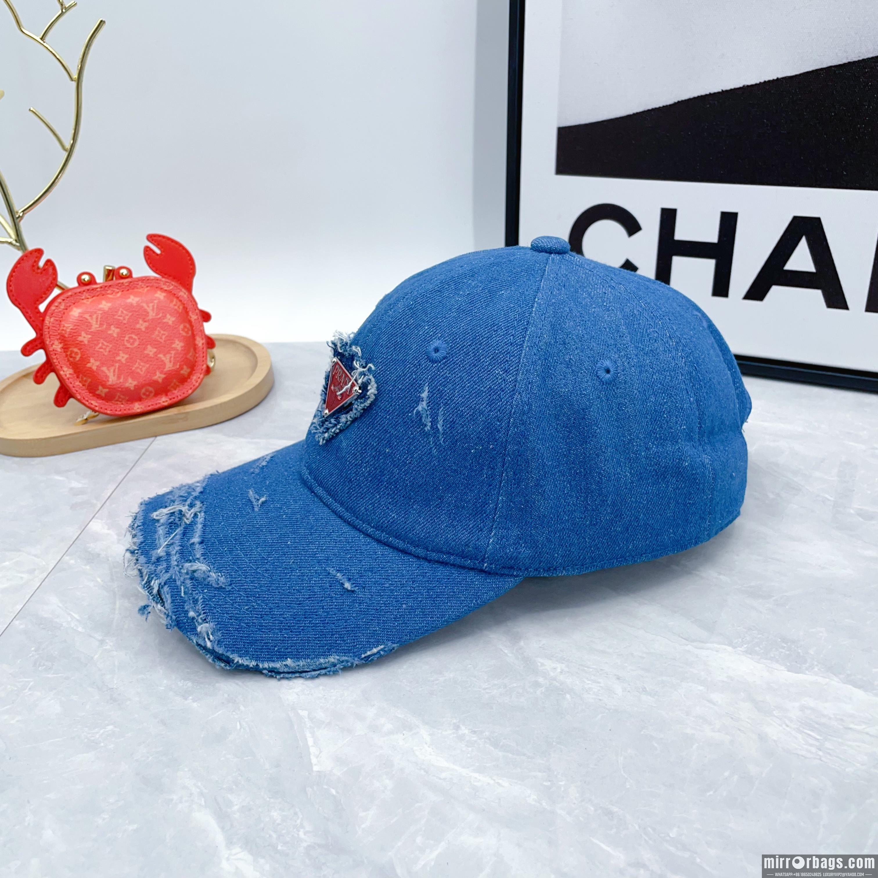 Prada Hat dx01
