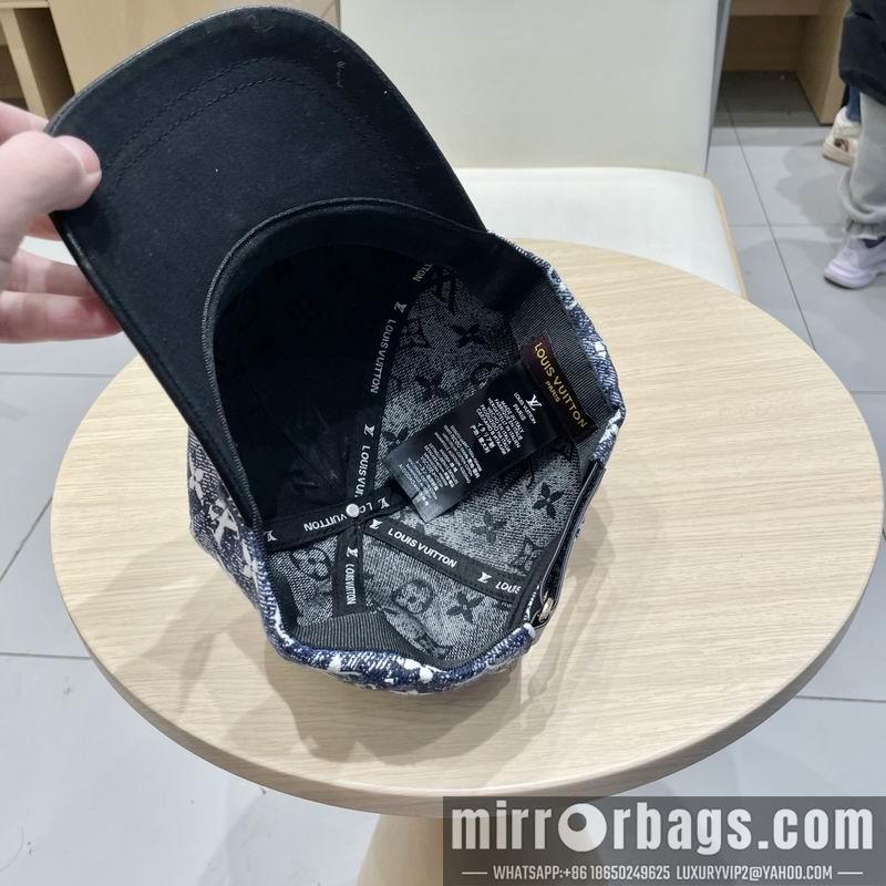 LV Hat 040202