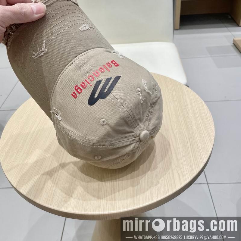 Balenciaga Hat 041402