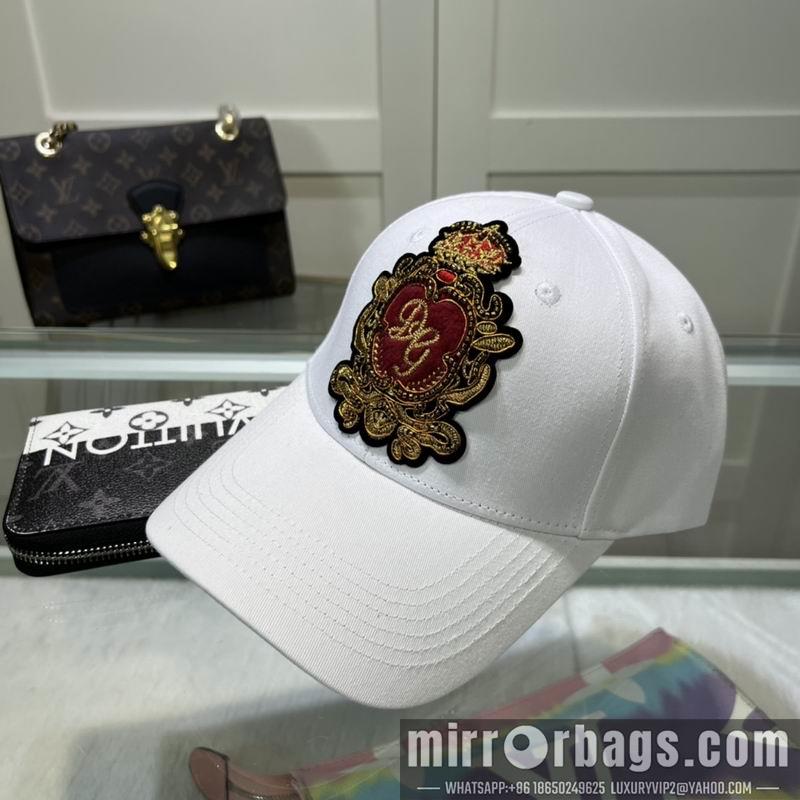 DG Hat dx03