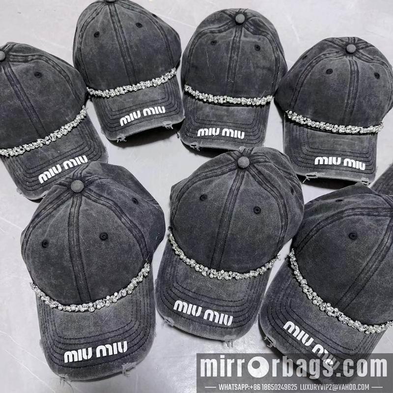 Miumiu Hat dx26
