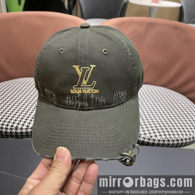 LV Hat 040206
