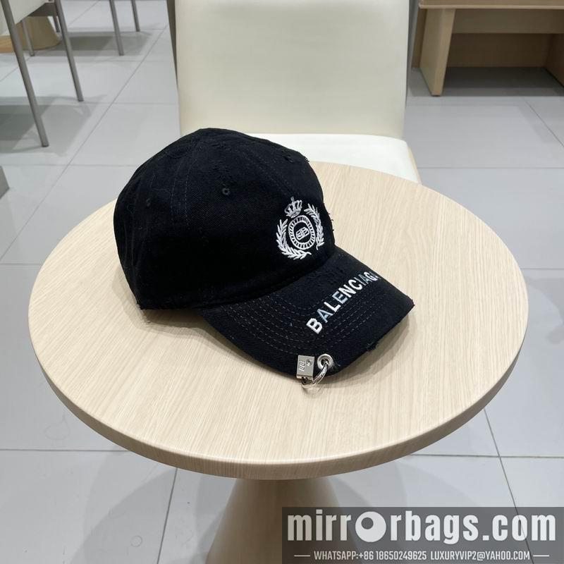 Balenciaga Hat 032001