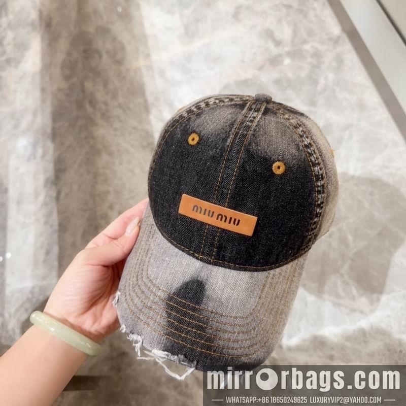 Miumiu Hat 090602