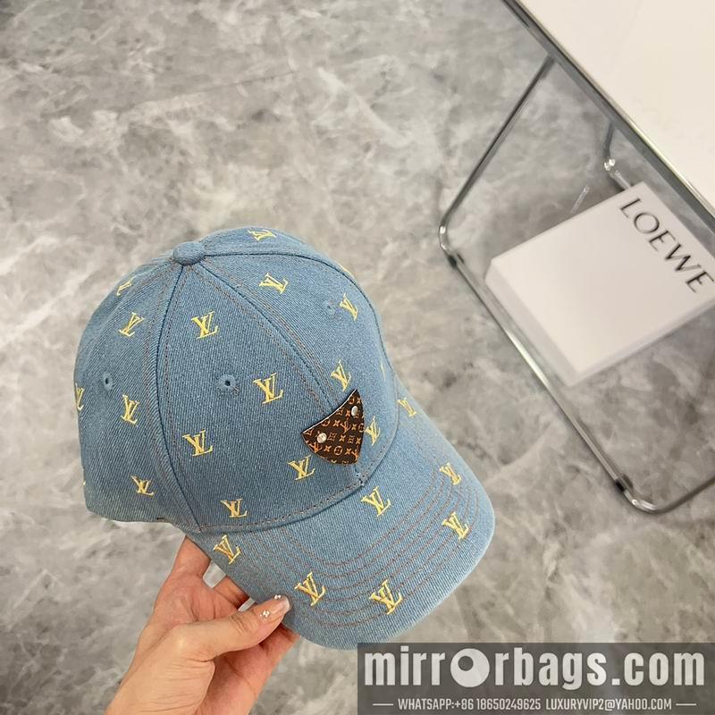 LV Hat 082605