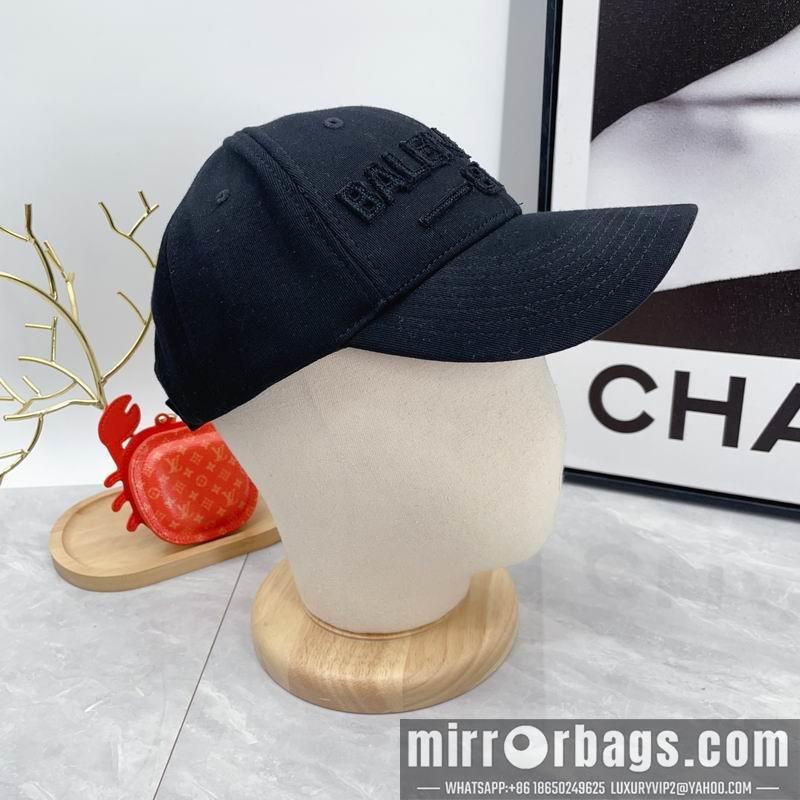 Balenciaga Hat dx03