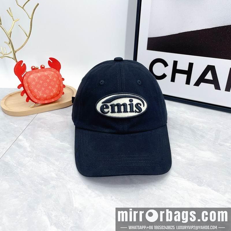Emis Hat dx04