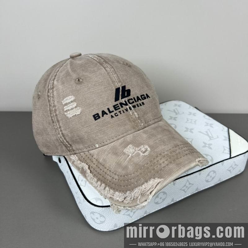 Balenciaga Hat dx31
