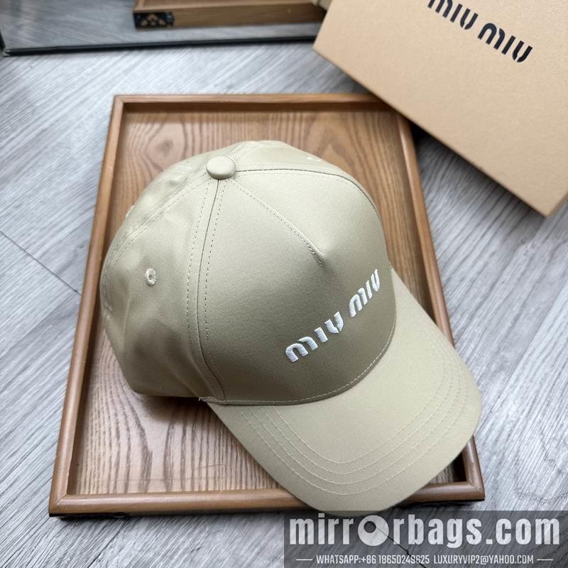 Miumiu Hat dx60