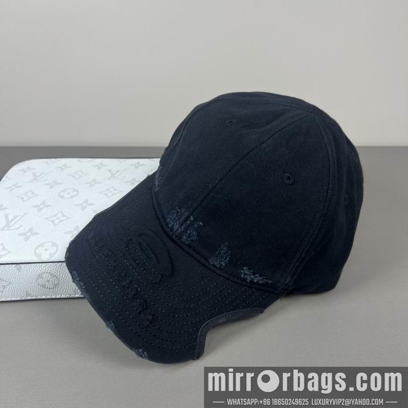 Balenciaga Hat 021003