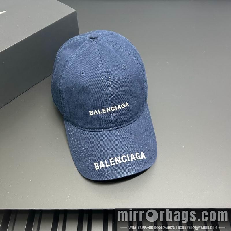 Balenciaga Hat dx16