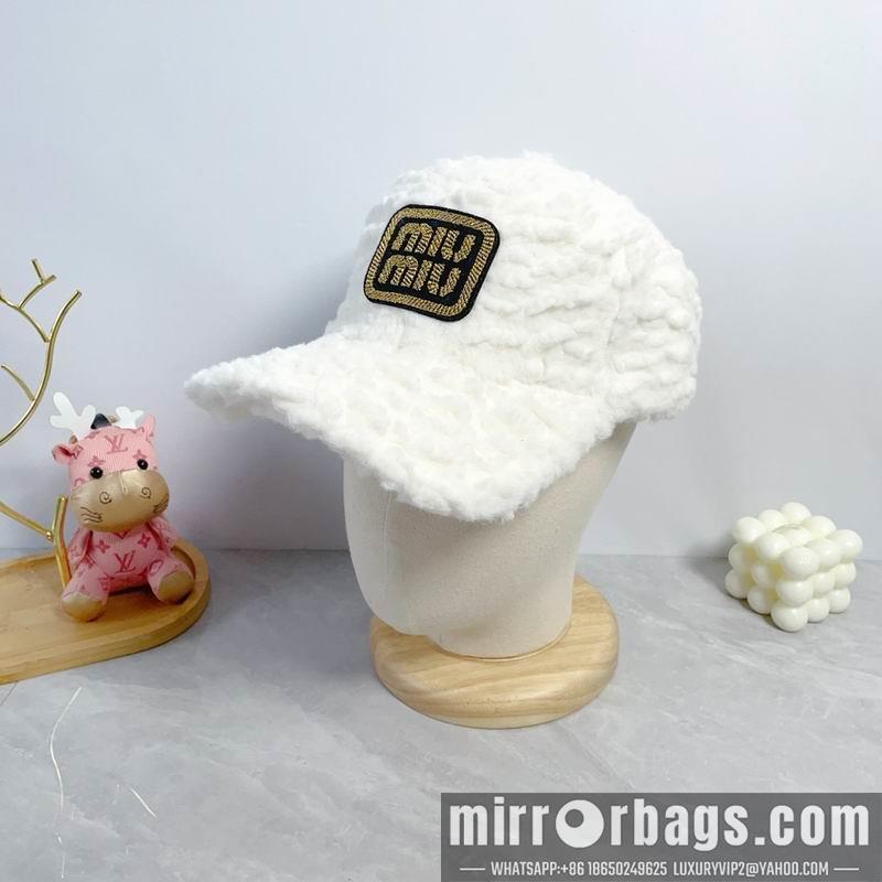 Miumiu Hat dx66