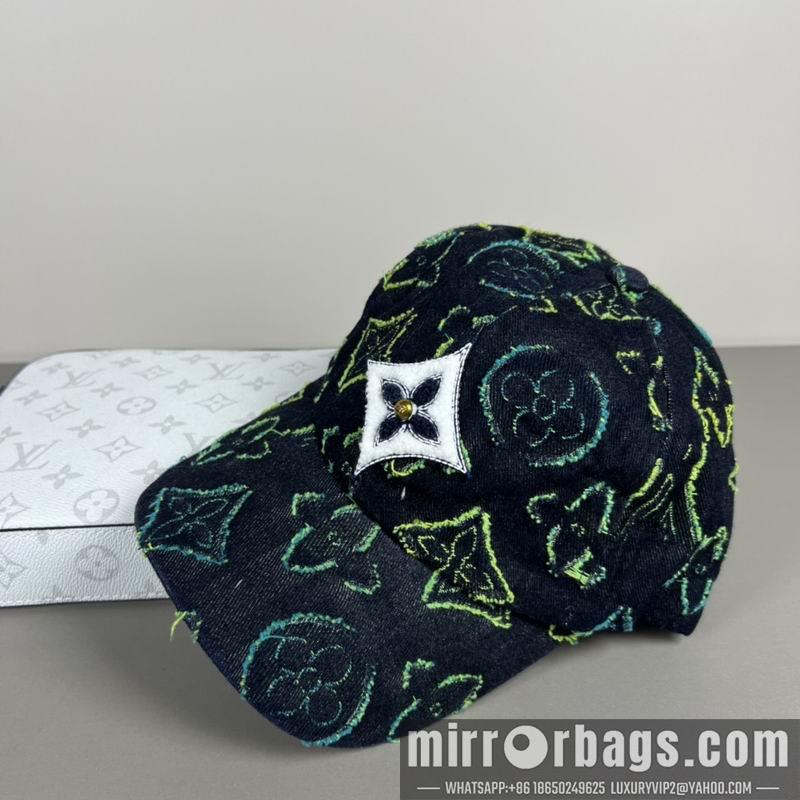 LV Hat dx24