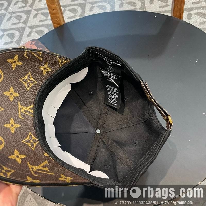 LV Hat 0307102