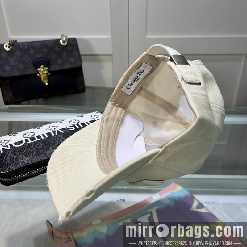 Dior Hat dx08