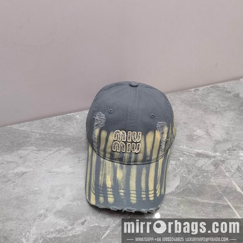 Miumiu Hat dx08