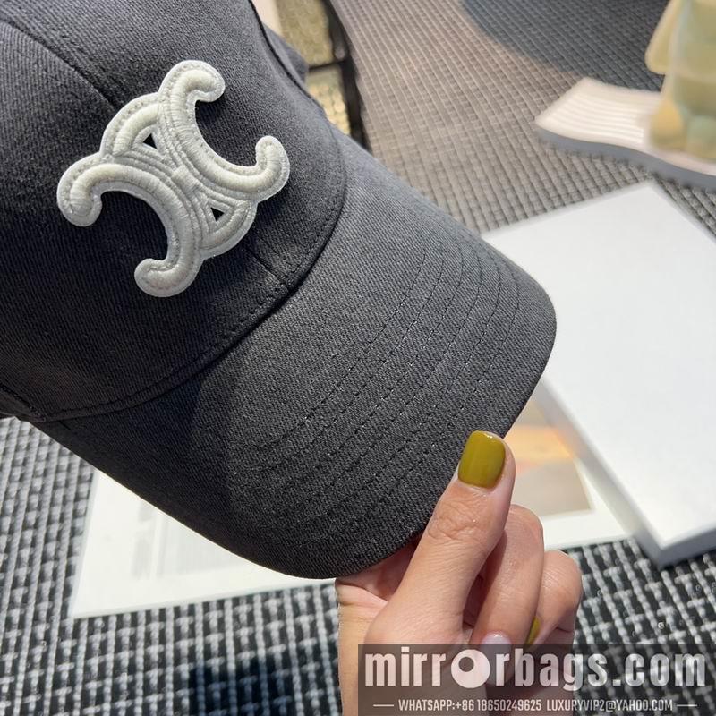 Celine Hat dx18