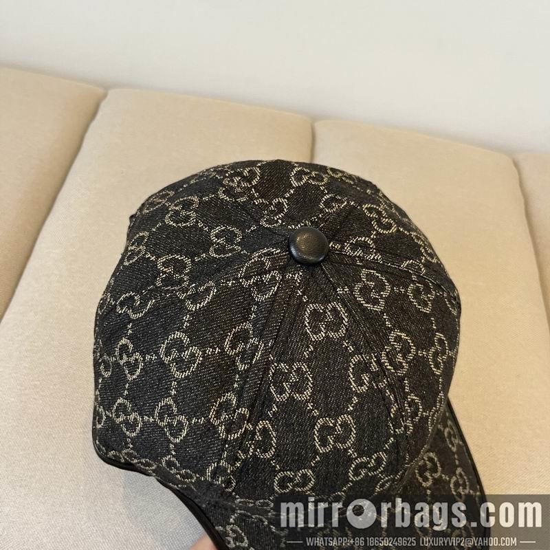 Gucci Hat dx40