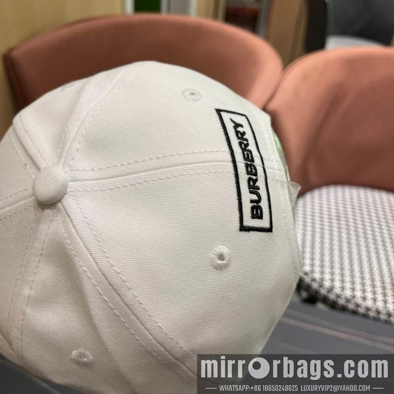 Burberry Hat 021001