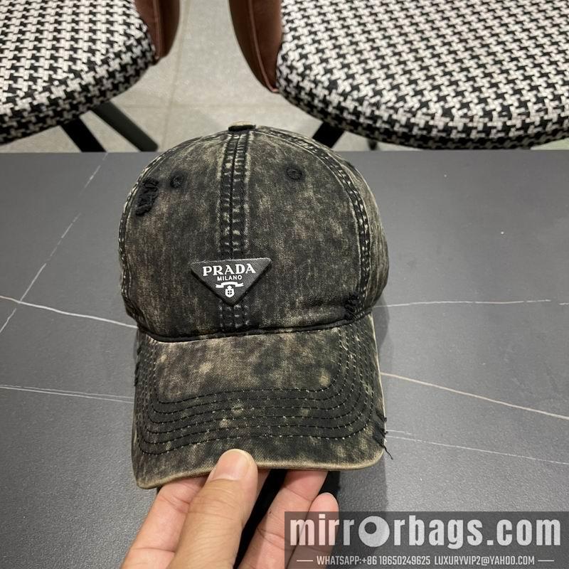 Prada Hat 040204