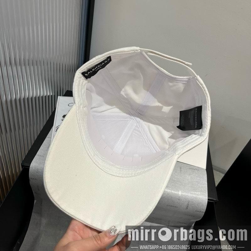 Balenciaga Hat dx42