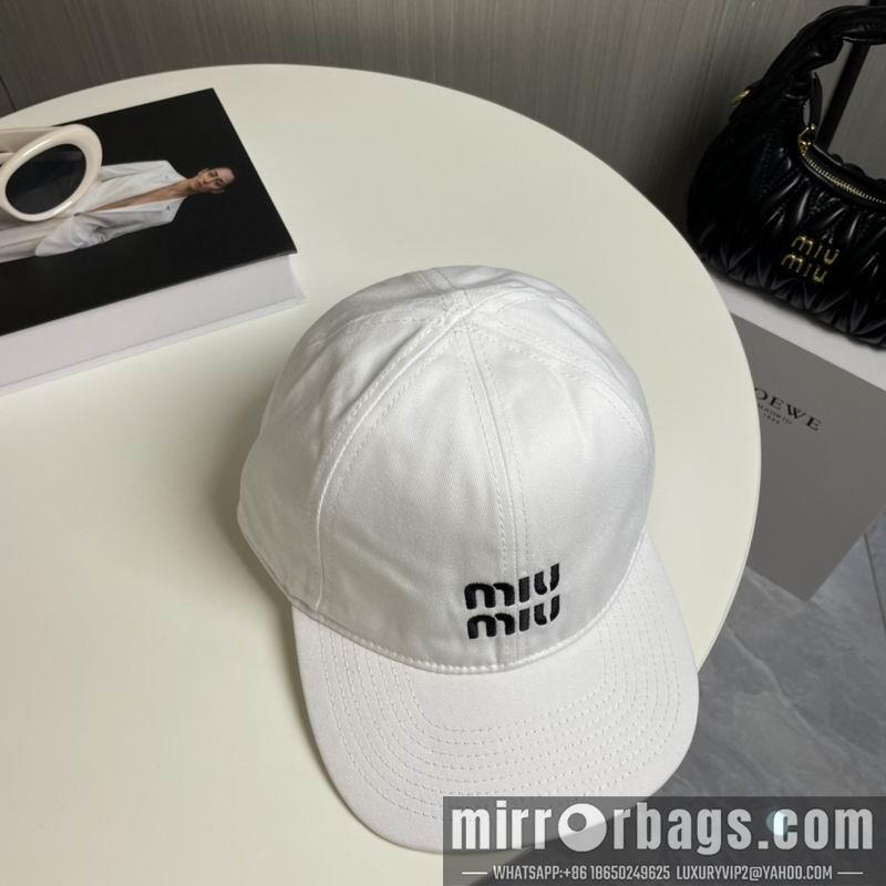 Miumiu Hat 071304