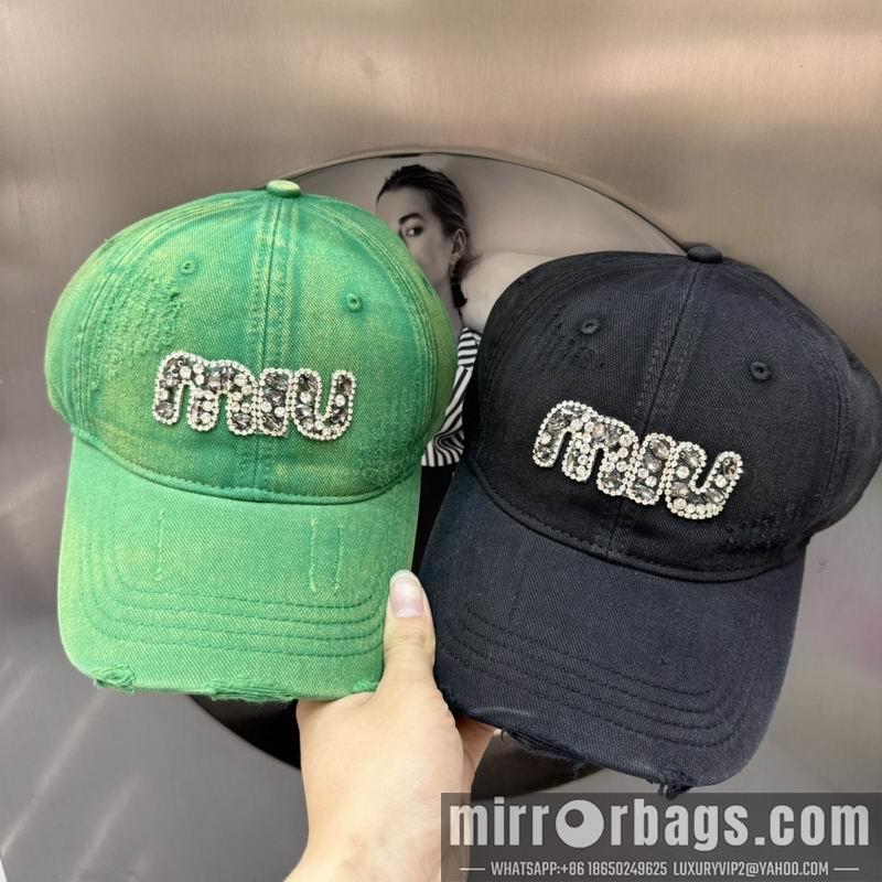 MiuMiu Hat hm08