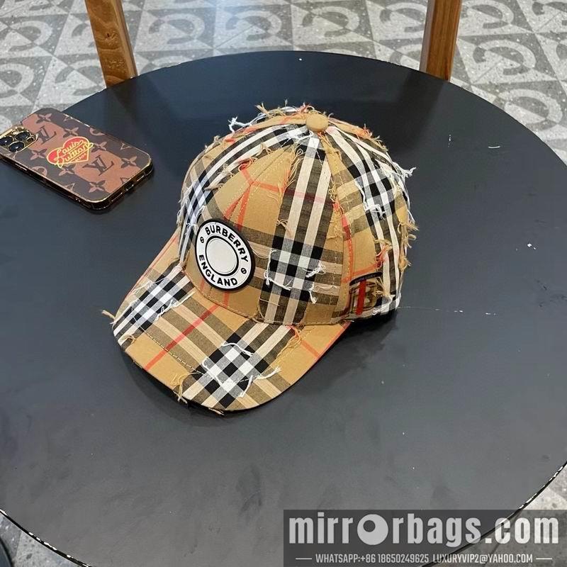 Burberry Hat 030717